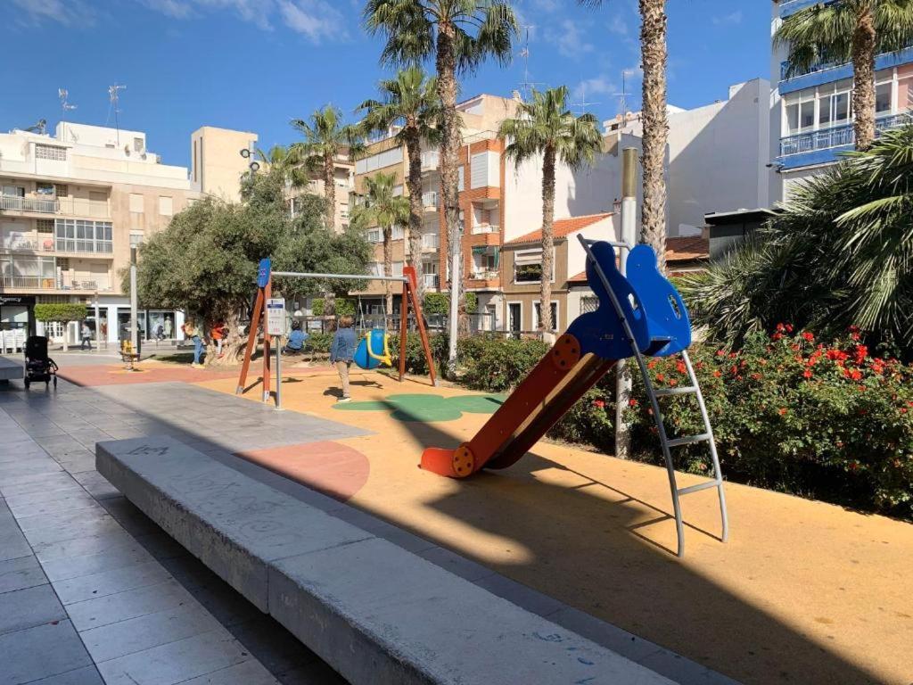 Apartamento Eb By Zanis Torrevieja Exterior foto
